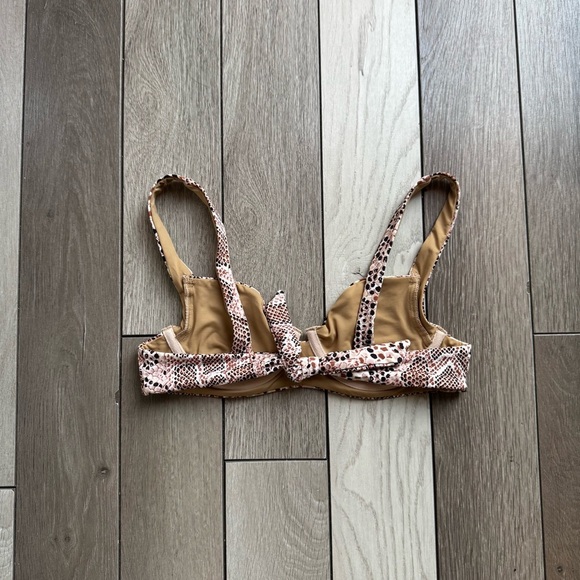 Vitamin A Demi Bikini Top in Mojave Snake | Size: Small | Excellent Condition - Picture 2 of 6
